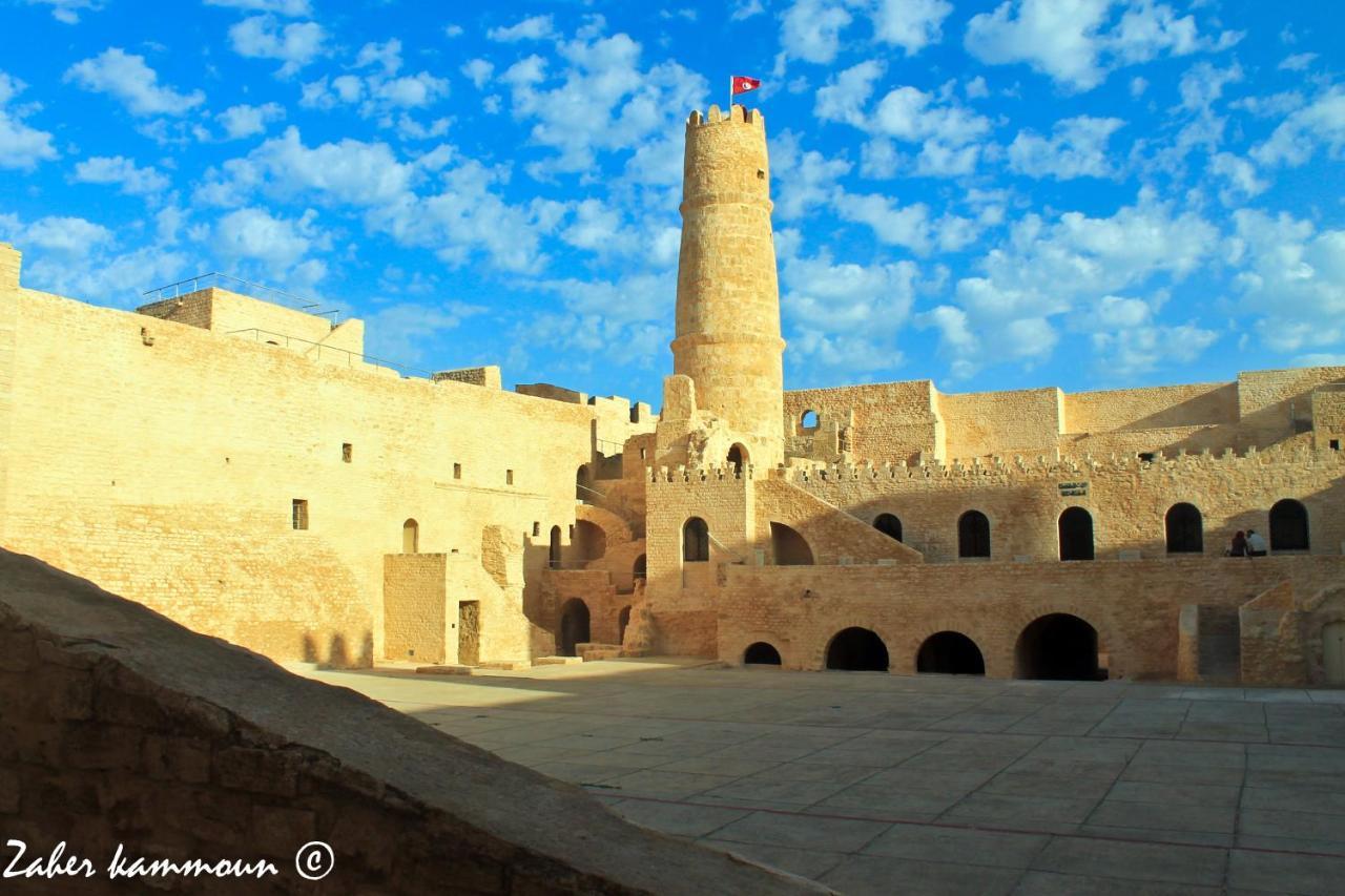 Hotel Esplanade Monastir Exterior photo