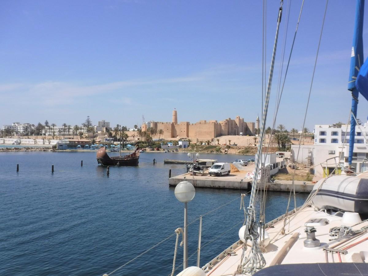 Hotel Esplanade Monastir Exterior photo